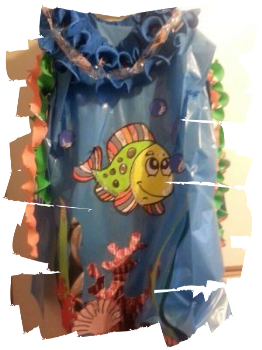 vestito Costume costruito con materiale povero
