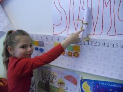 messaggio la bambina indica il nuovo messaggio di Alice
