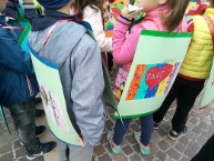 bambini sandwiches i disegni sulla pace